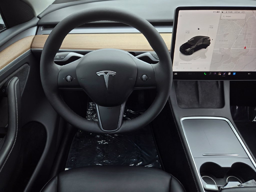 Used 2023 Tesla Model Y 2WD image 14