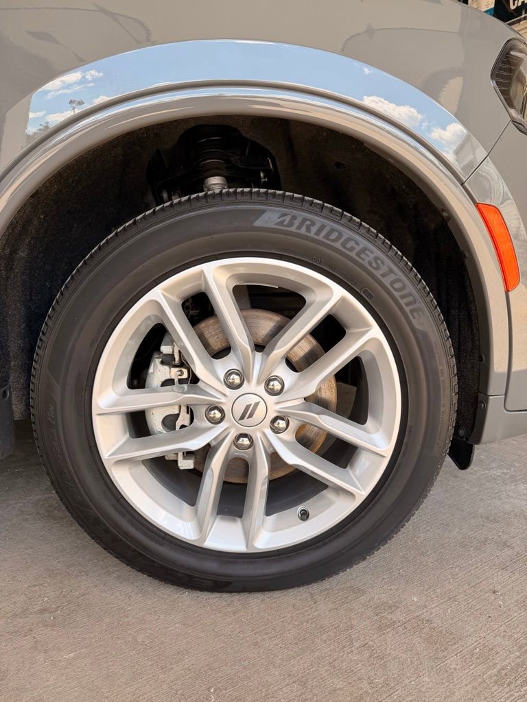 Used 2025 Dodge Durango GT AWD/4WD image 10