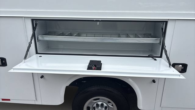 New 2025 Chevrolet Express 3500 w/ Power Convenience Package RWD image 18