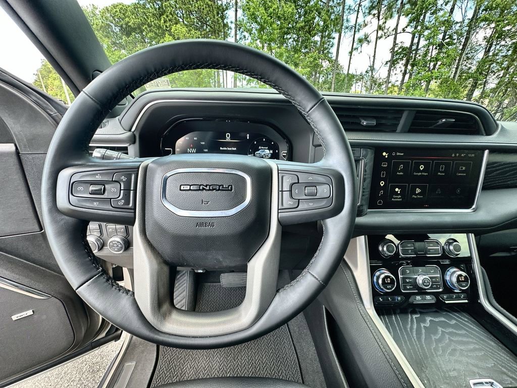 Certified 2024 GMC Yukon Denali AWD/4WD image 11