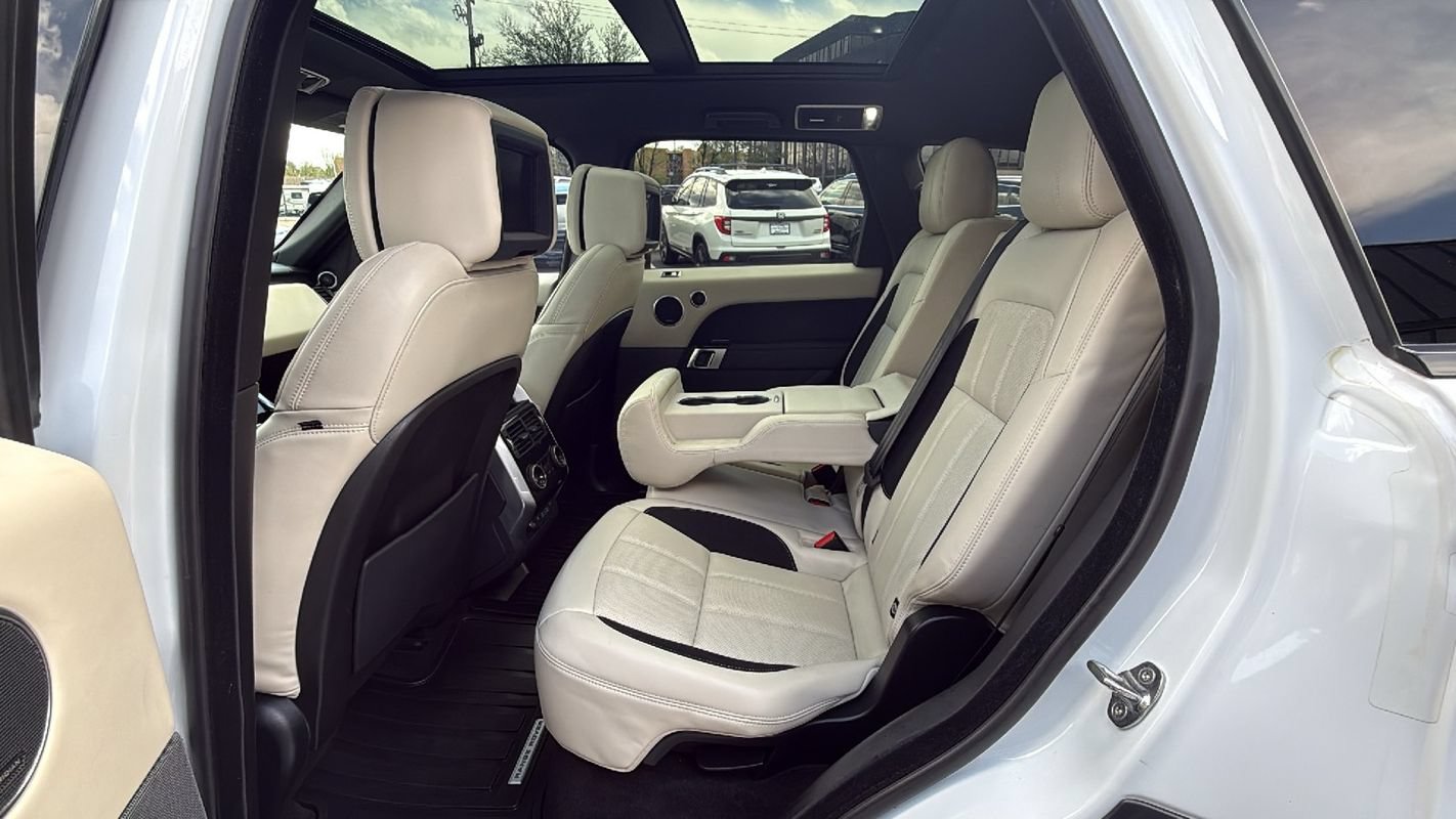 Used 2019 Land Rover Range Rover Sport Supercharged AWD/4WD image 12