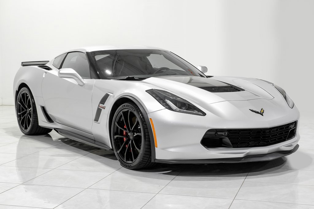 Used 2019 Chevrolet Corvette Grand Sport image 3