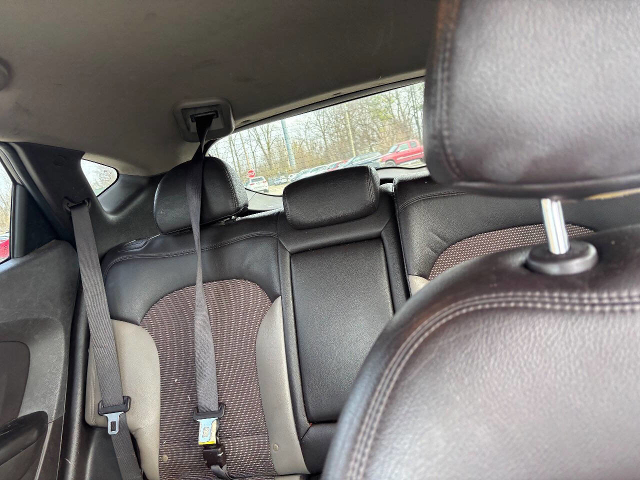 Used 2012 Hyundai Tucson GLS image 8