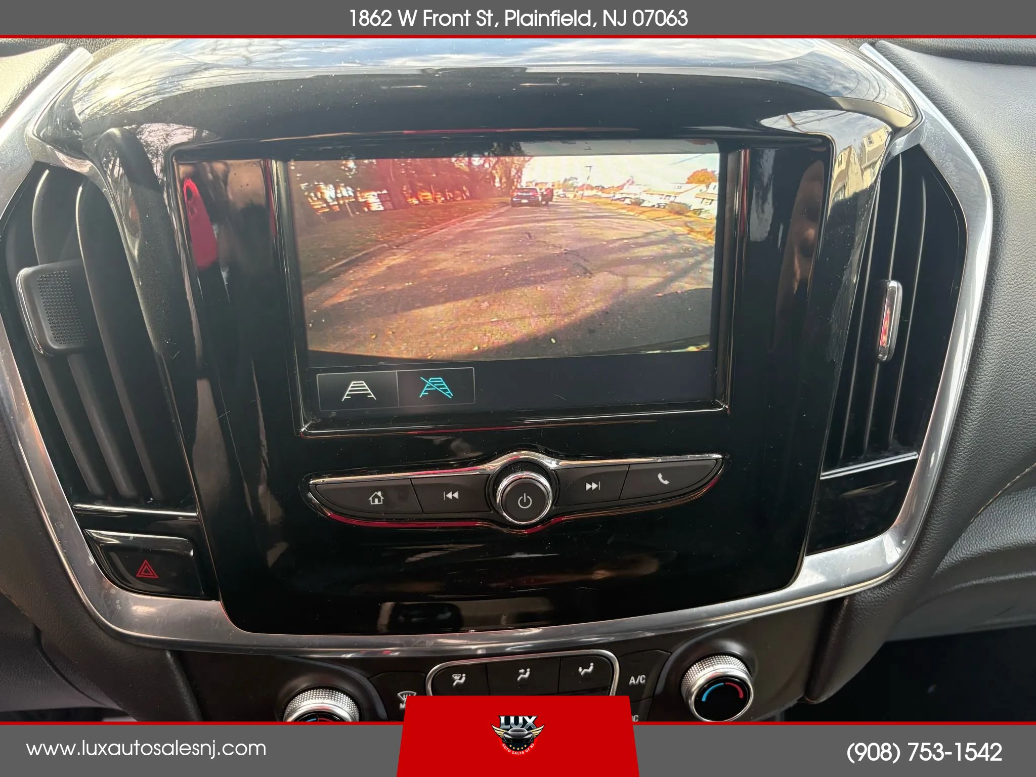 Used 2019 Chevrolet Traverse LS FWD image 18