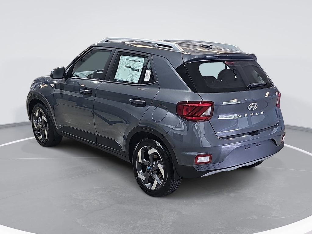 New 2026 Hyundai Venue SEL FWD image 7