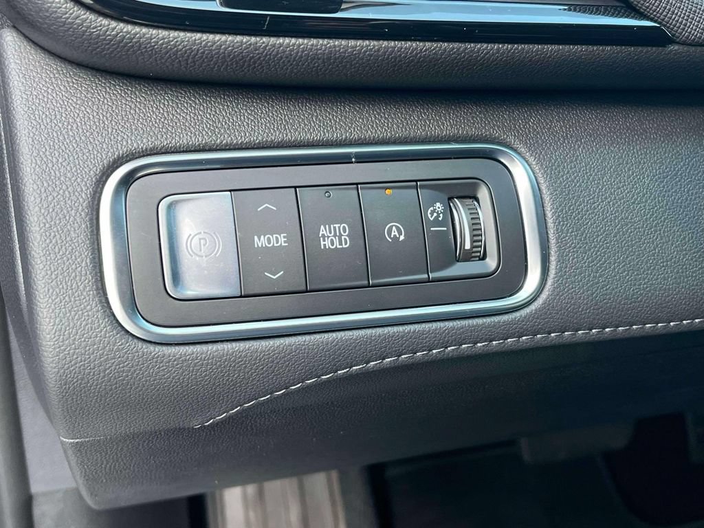Certified 2026 Buick Enclave Sport Touring w/ Power Package FWD image 31