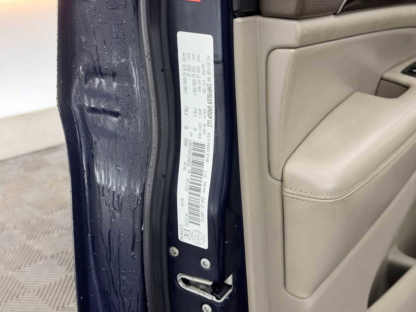 Used 2012 Jeep Grand Cherokee Laredo w/ All Weather Capability Group image 32