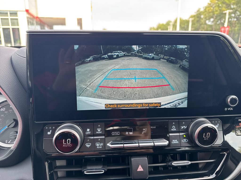 Used 2026 Toyota Highlander XLE AWD/4WD image 22