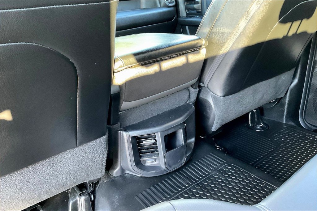 Used 2024 RAM 3500 Tradesman w/ Chrome Appearance Group AWD/4WD image 11