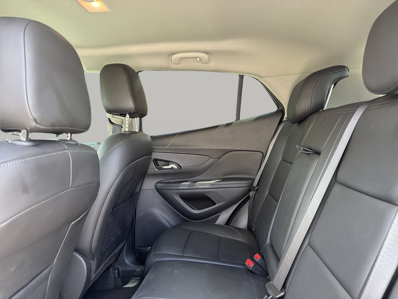 Used 2020 Buick Encore Essence FWD image 14