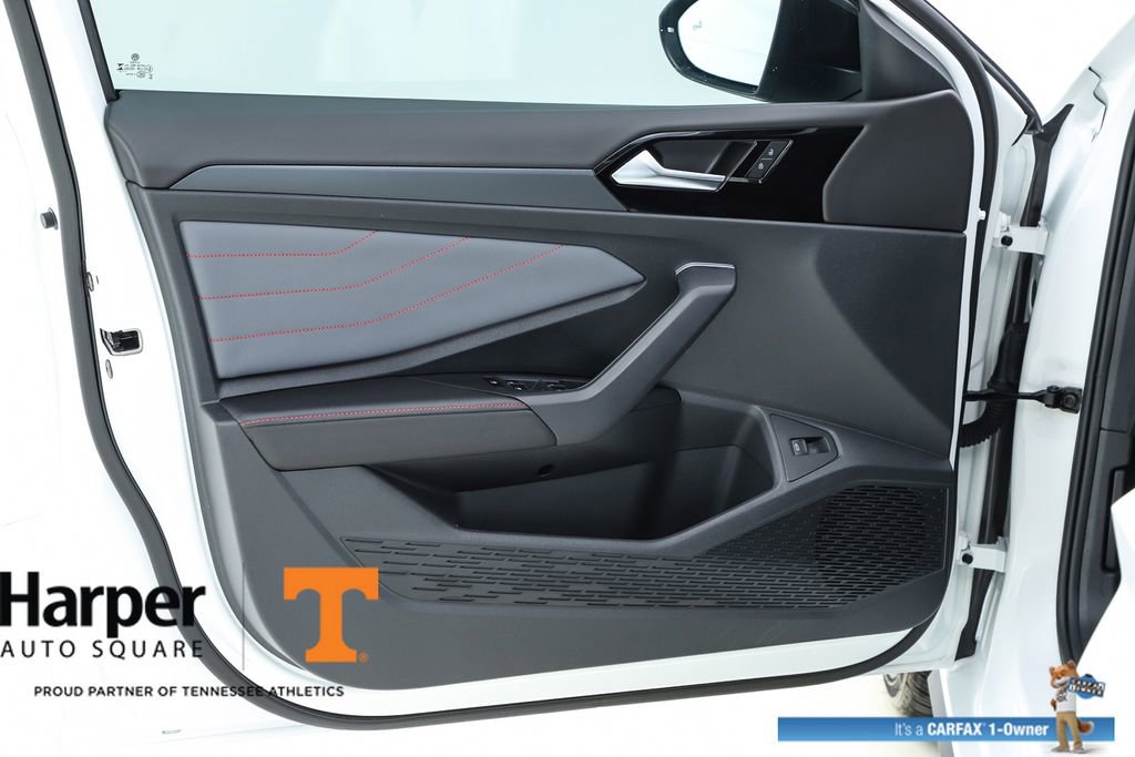 Used 2025 Volkswagen Jetta GLI Autobahn w/ GLI Black Package image 18