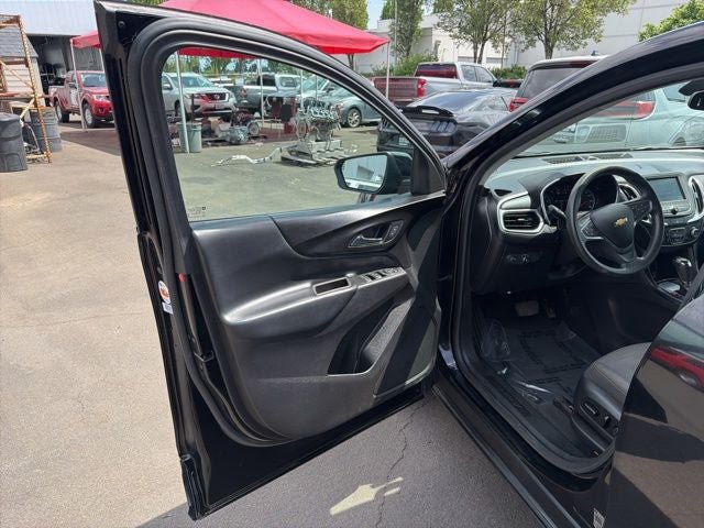 Used 2018 Chevrolet Equinox LT FWD image 9