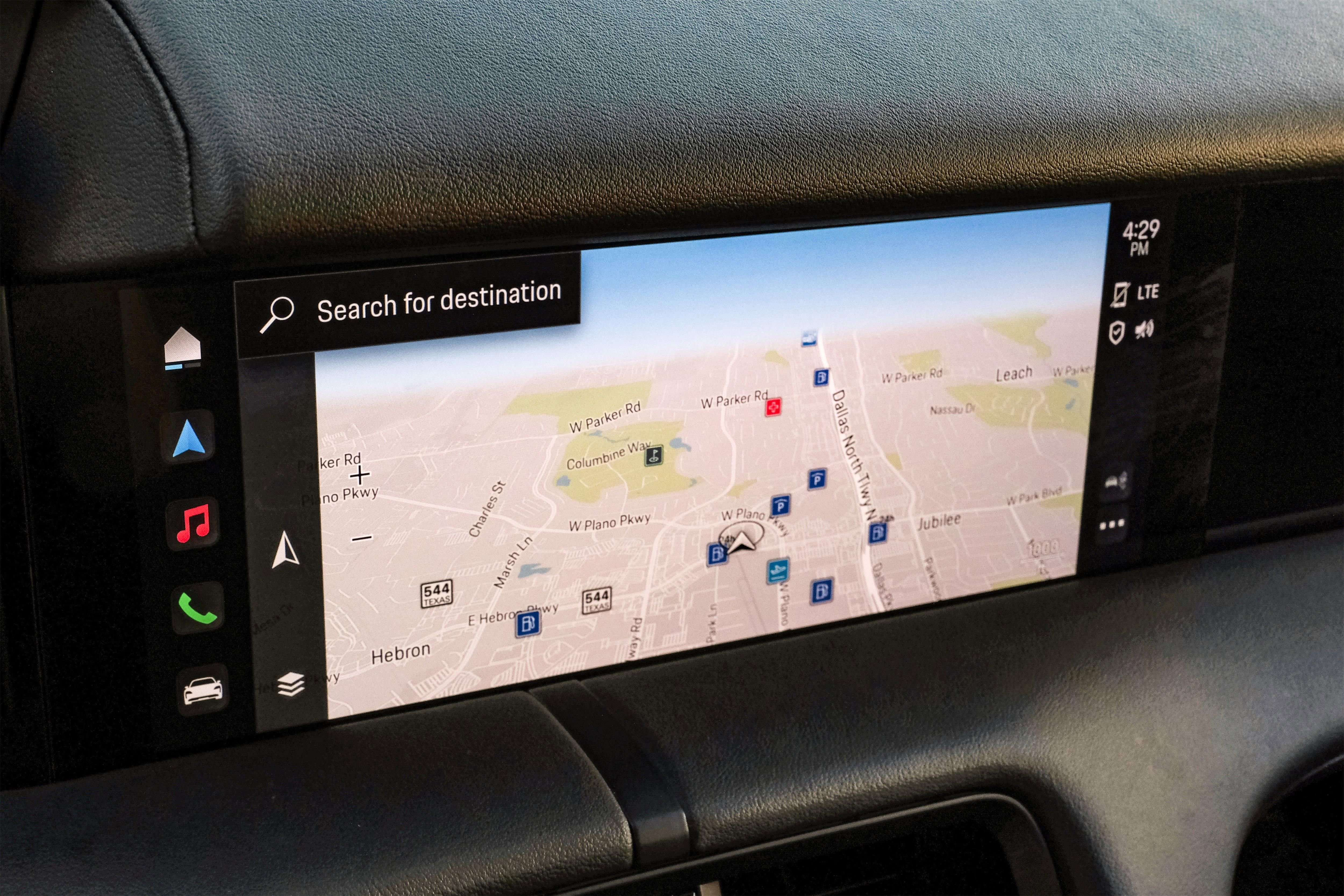 Used 2021 Porsche Taycan image 24