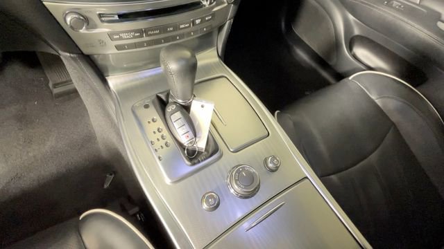 Used 2017 INFINITI Q70 L 3.7 AWD/4WD image 26