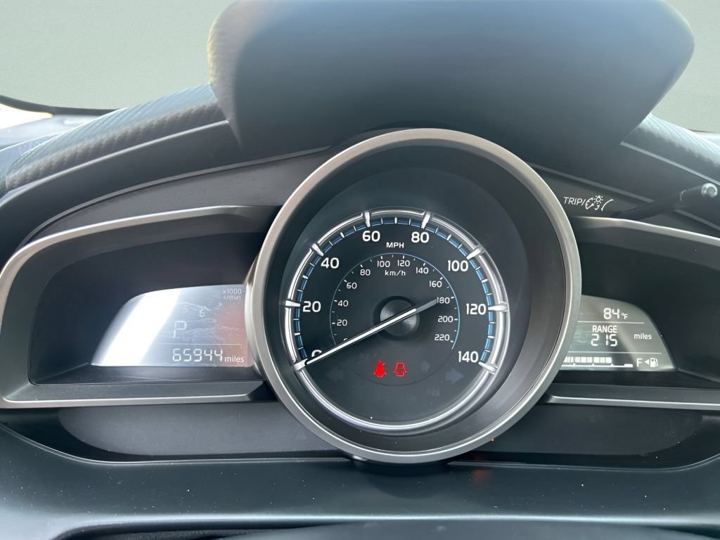 Used 2019 Toyota Yaris LE FWD image 21