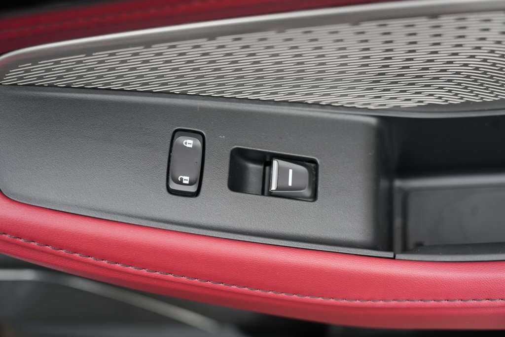 Used 2024 Acura MDX A-Spec image 37