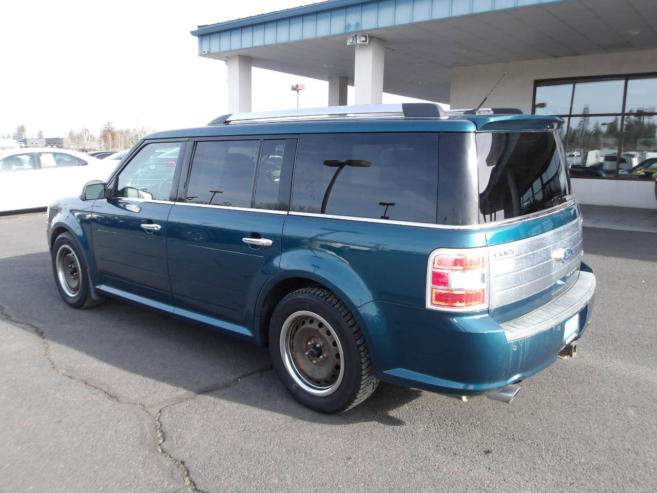 Used 2011 Ford Flex Limited w/ Rapid Spec Order Code AWD/4WD image 3