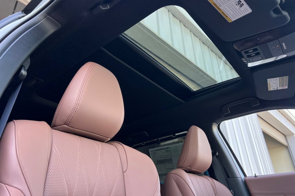 New 2026 Mitsubishi Outlander SEL FWD image 18