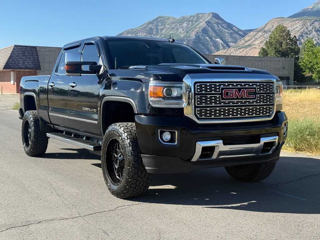 Used 2018 GMC Sierra 3500 Denali w/ Suspension Package, Off-Road AWD/4WD image 1