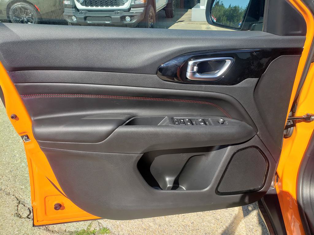 New 2026 Jeep Compass Trailhawk AWD/4WD image 10