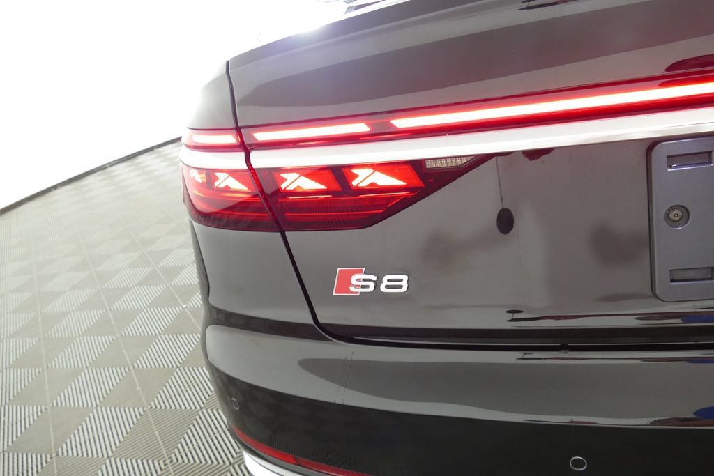 Used 2023 Audi S8 w/ S8 Executive Package AWD/4WD image 31