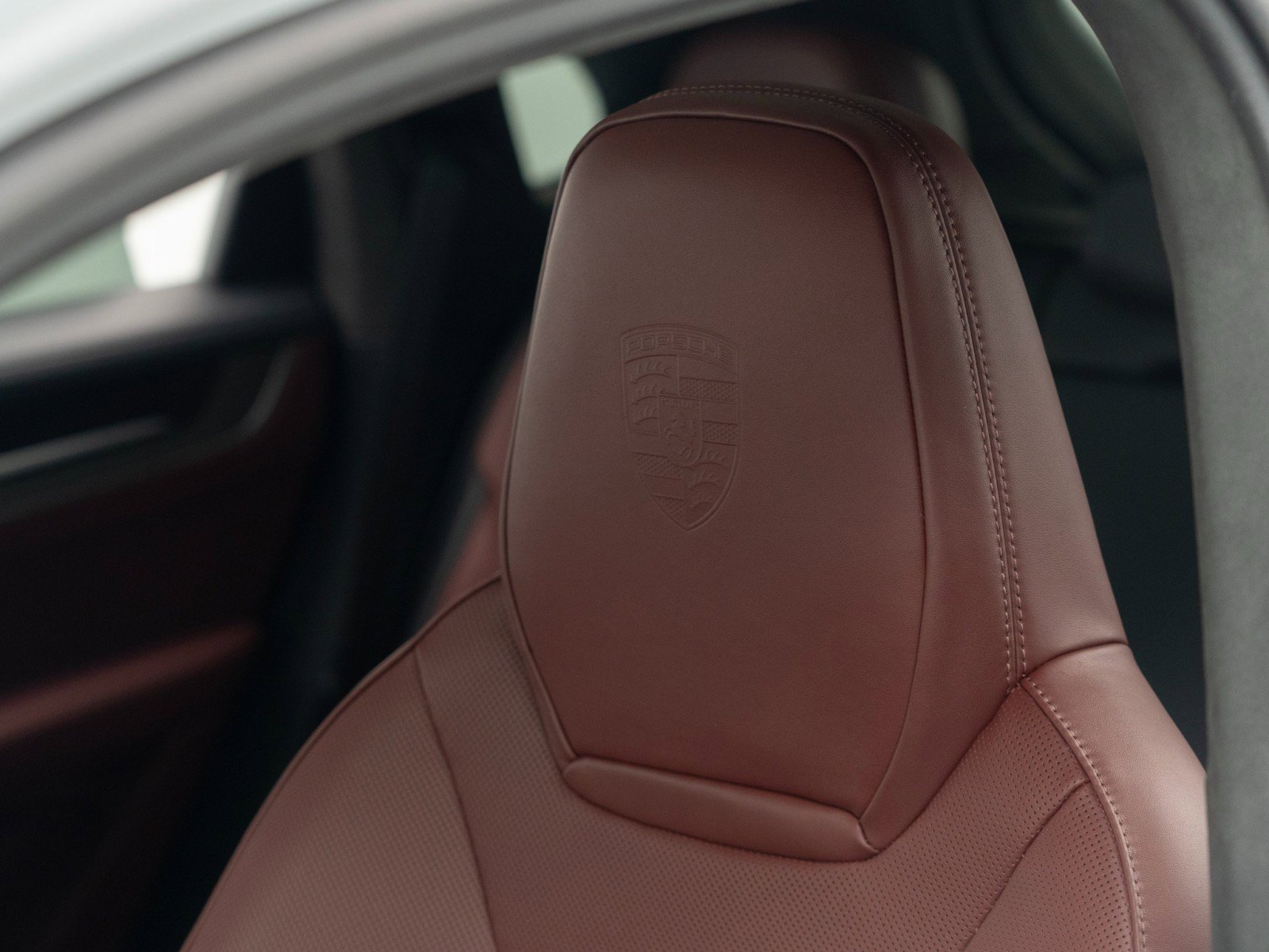 New 2026 Porsche Cayenne GTS AWD/4WD image 19