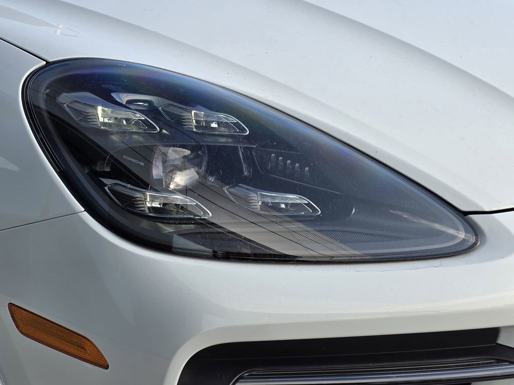 Used 2022 Porsche Cayenne image 11