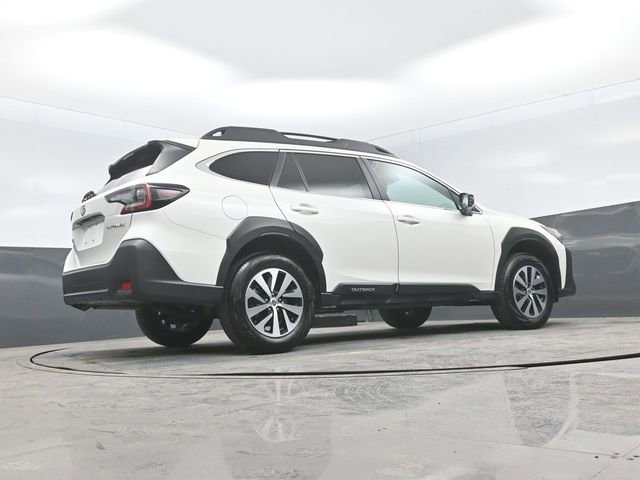 Used 2025 Subaru Outback Premium image 20