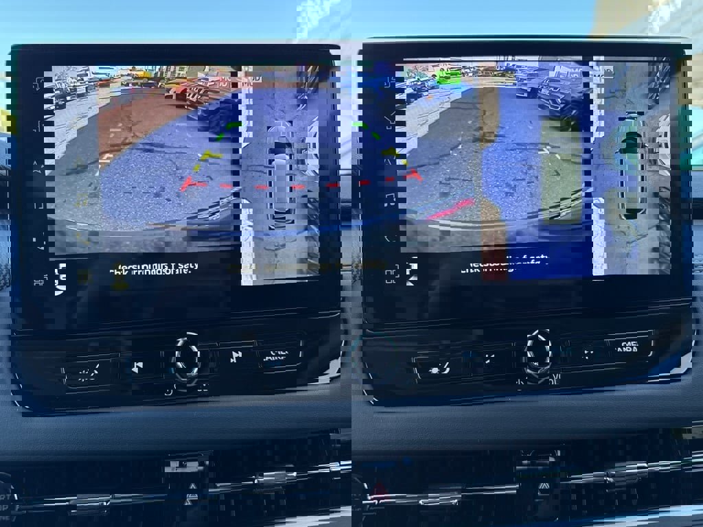 New 2025 Mitsubishi Outlander SE image 18