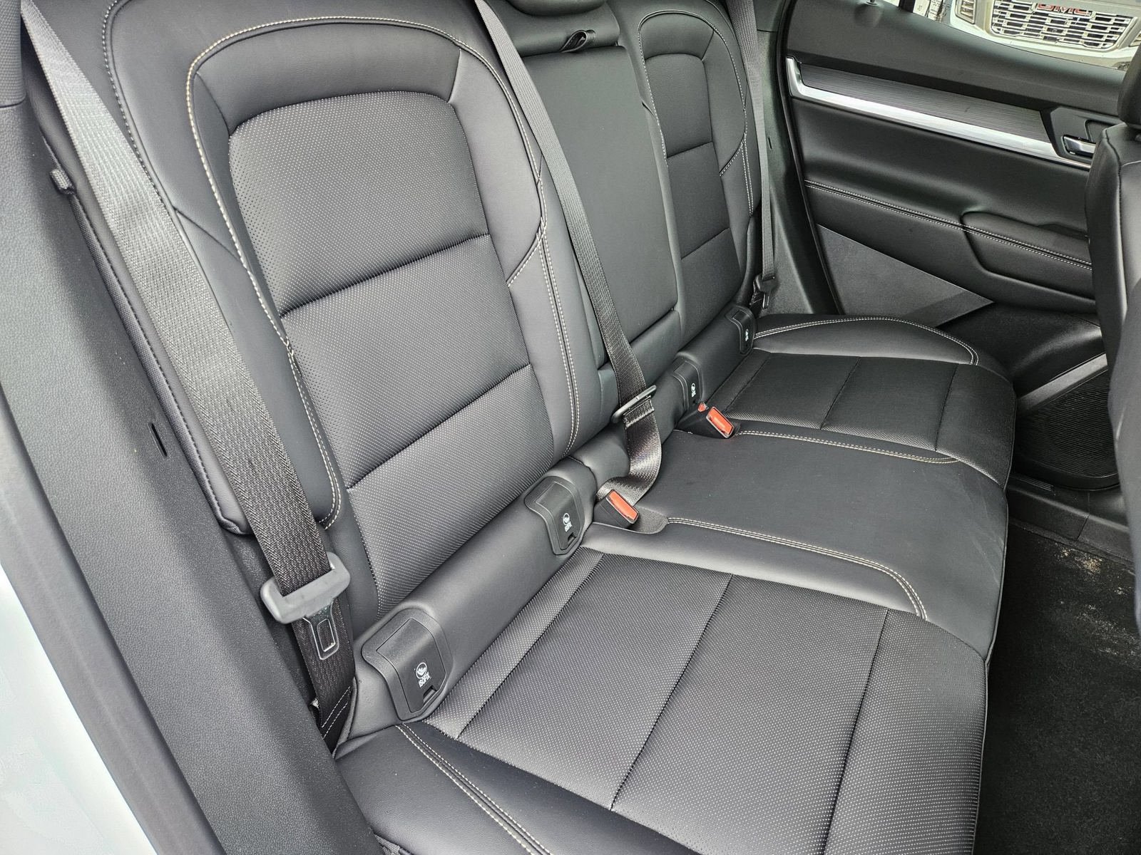 New 2026 GMC Terrain Elevation w/ Elevation Premium Package AWD/4WD image 28