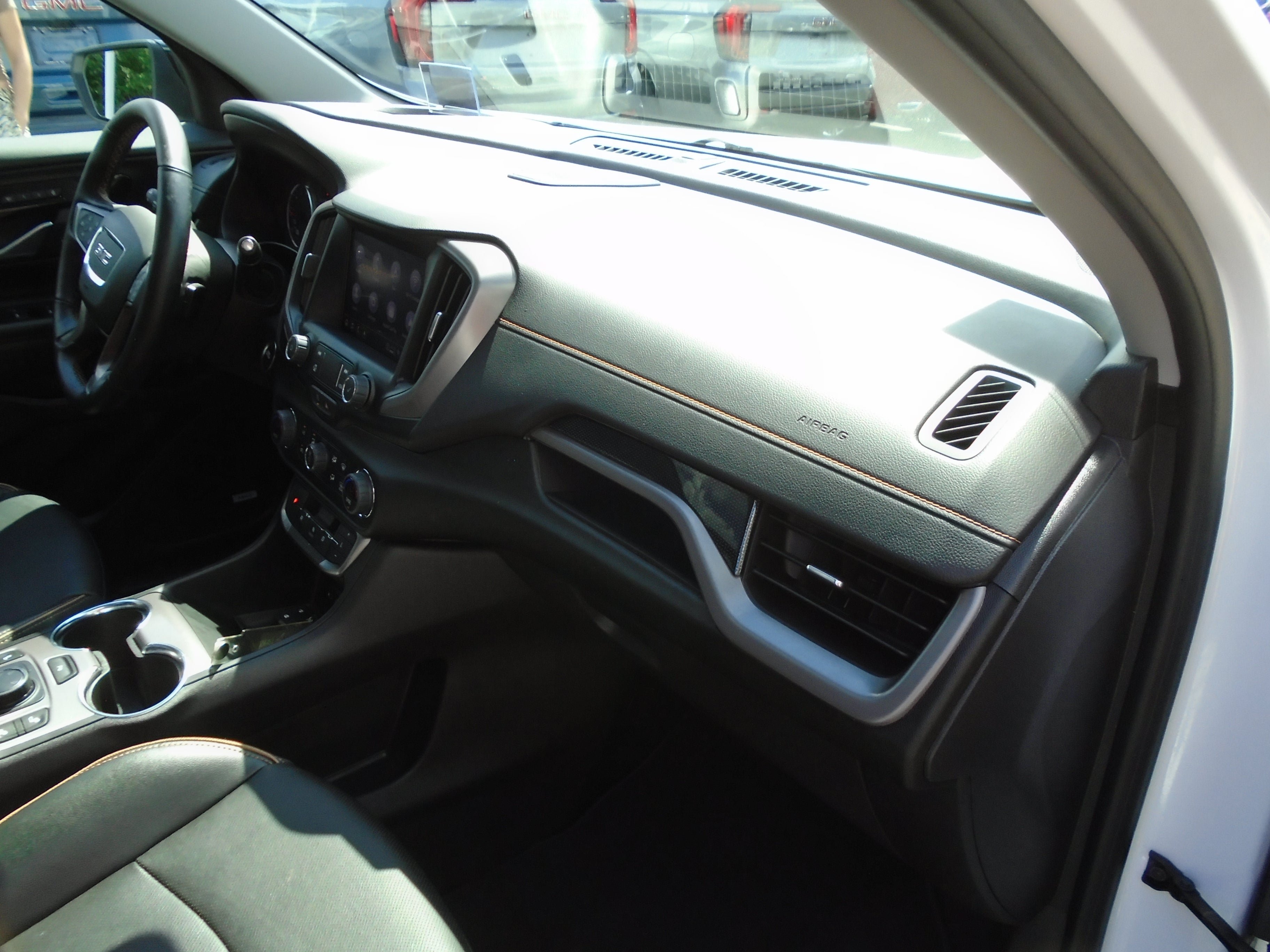 Certified 2024 GMC Terrain AT4 w/ Infotainment Package II AWD/4WD image 29