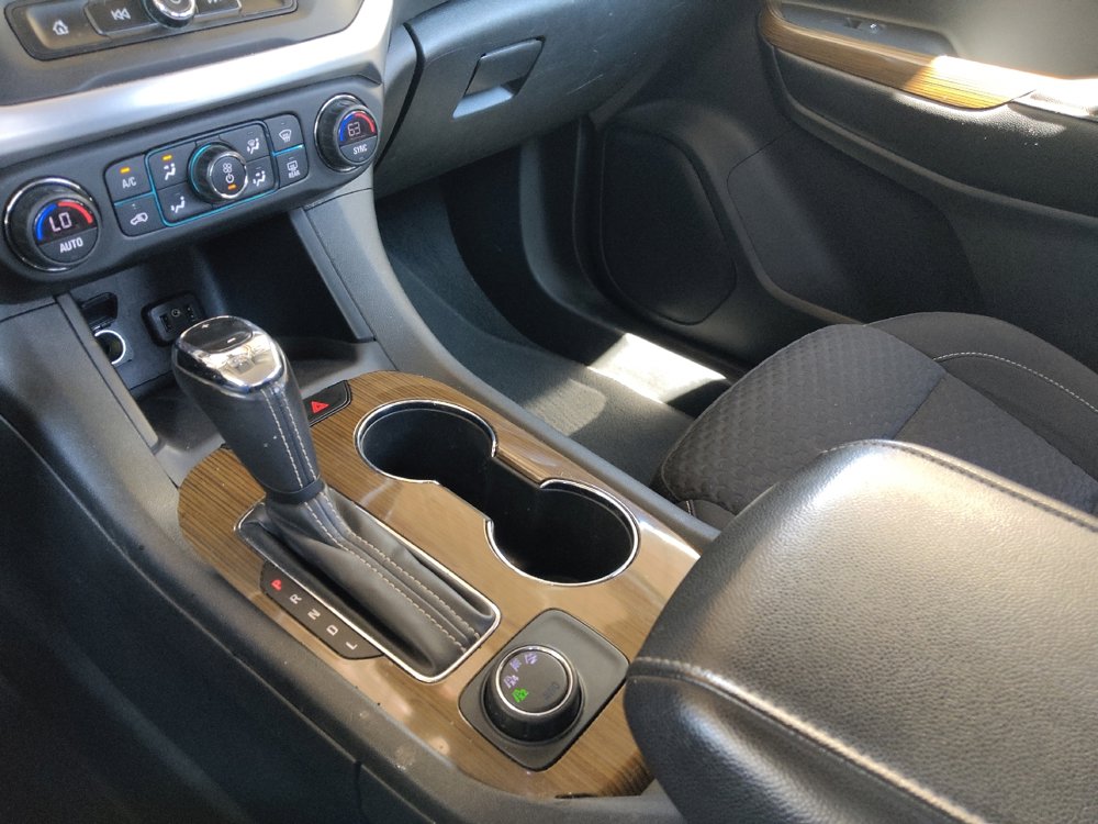 Used 2019 GMC Acadia SLE image 26