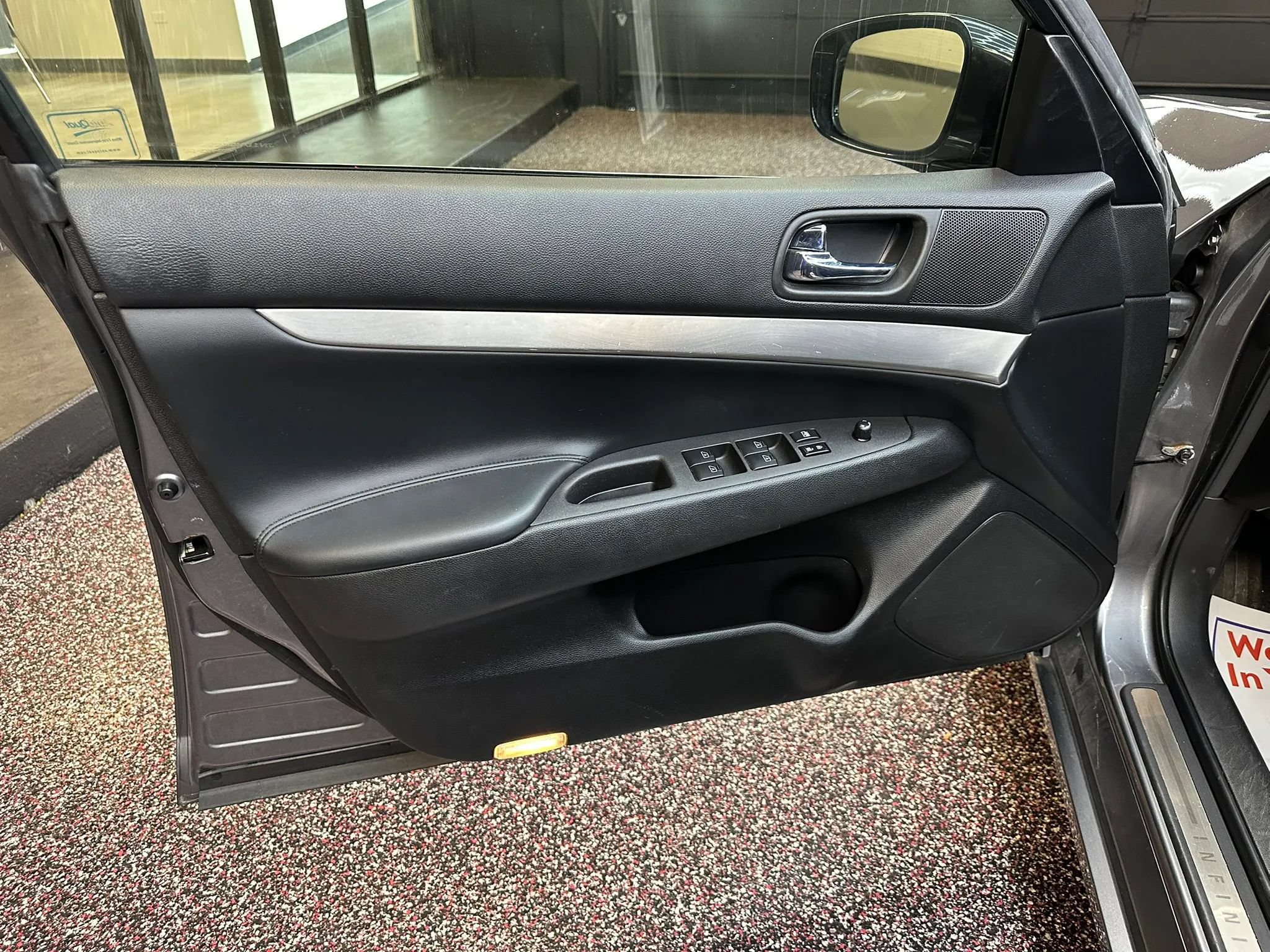 Used 2012 INFINITI G25 x AWD/4WD image 10