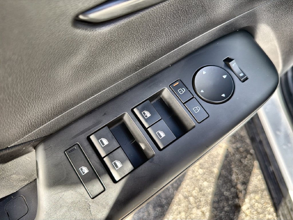 Used 2024 Hyundai Kona SEL AWD/4WD image 15