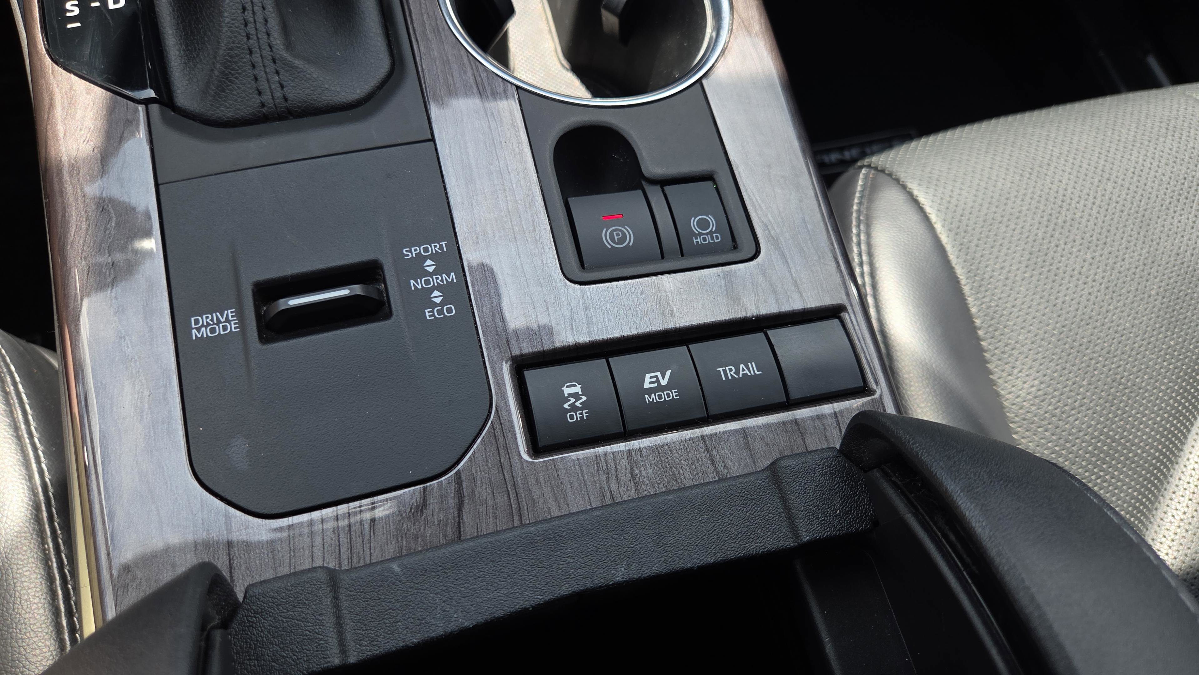 Used 2022 Toyota Highlander Platinum AWD/4WD image 31