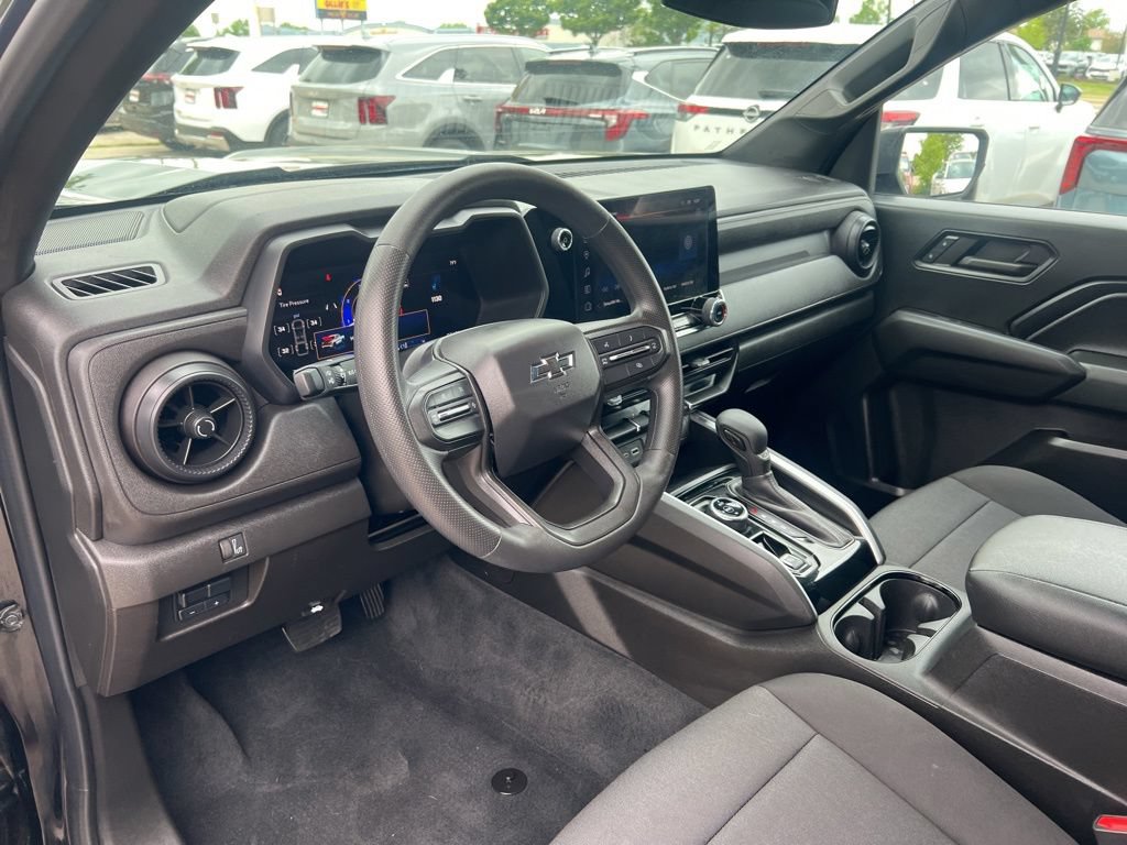 Used 2024 Chevrolet Colorado Trail Boss w/ Advanced Trailering Package AWD/4WD image 6