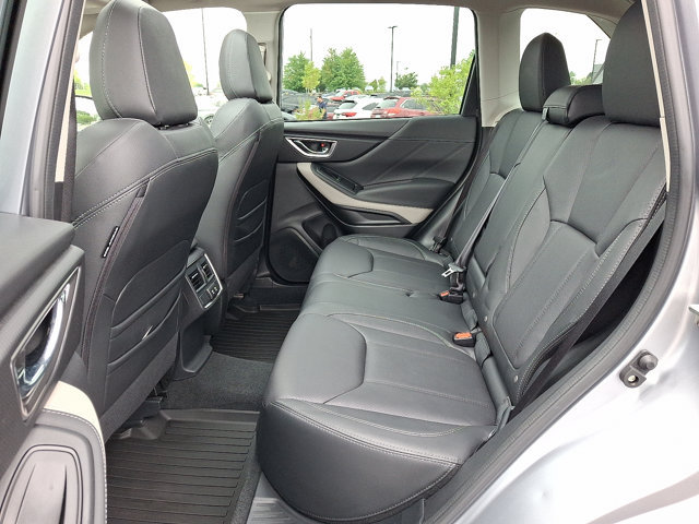 Used 2023 Subaru Forester Limited AWD/4WD image 12