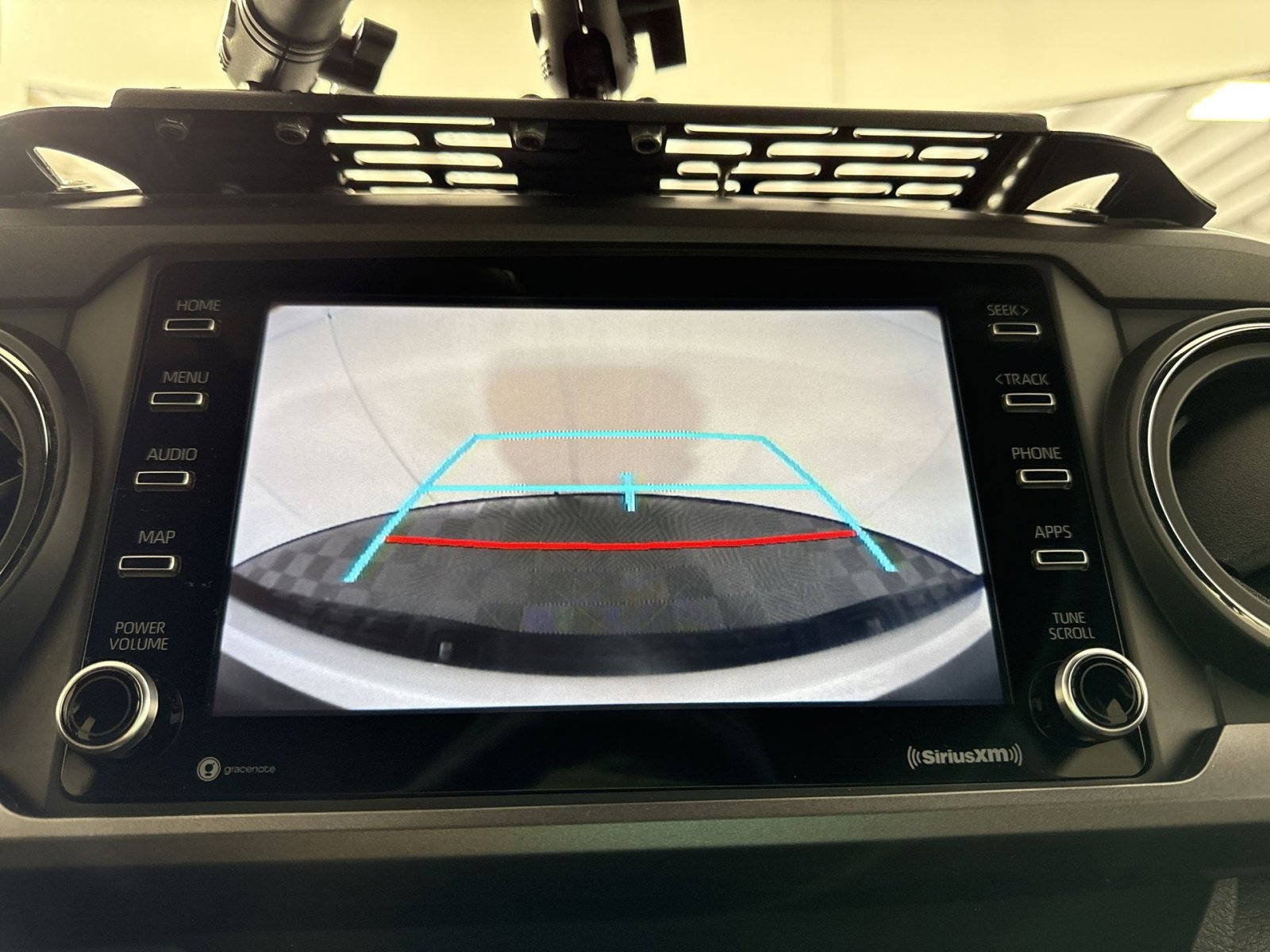 Used 2020 Toyota Tacoma TRD Off-Road image 19