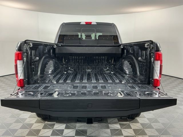 Used 2019 Ford F350 Platinum w/ Platinum Ultimate Package AWD/4WD image 7
