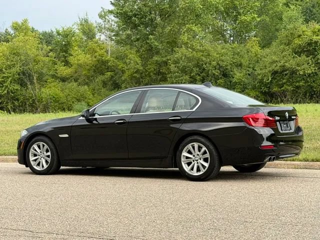 Used 2015 BMW 528i xDrive Sedan AWD/4WD image 12