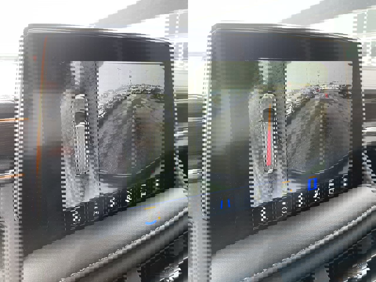 Used 2024 Chevrolet Suburban Z71 w/ Luxury Package image 15