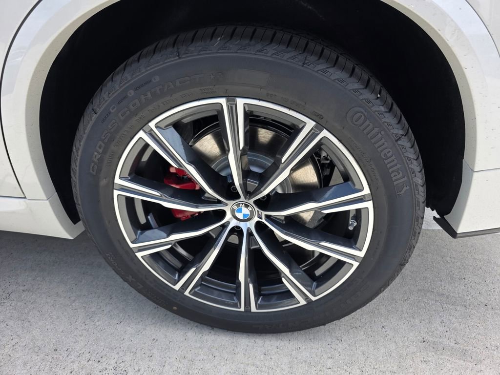New 2026 BMW X5 sDrive40i w/ M Sport Package RWD image 6