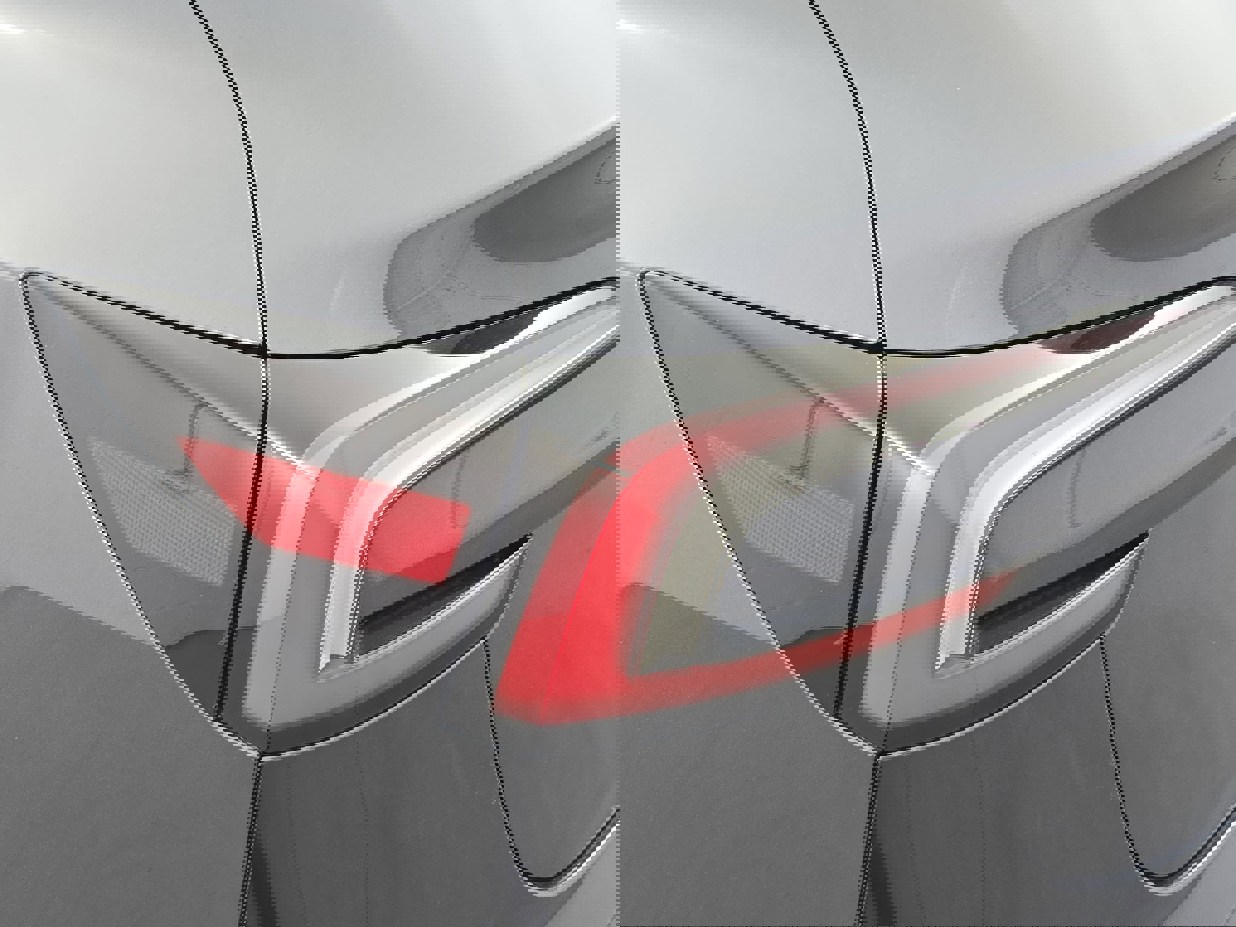 Used 2024 Tesla Model 3 Standard Range image 33