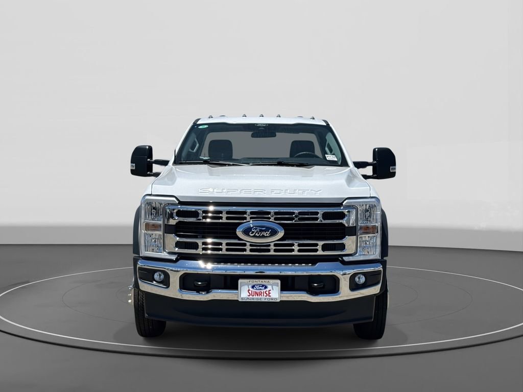New 2025 Ford F550 2WD Regular Cab Super Duty image 3