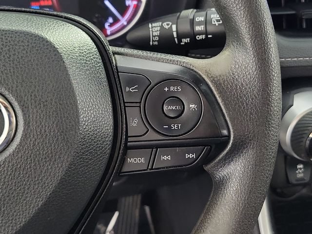 Used 2025 Toyota RAV4 XLE w/ Convenience Package FWD image 26