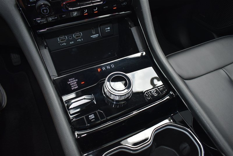 Used 2023 Jeep Grand Cherokee 4WD 4xe image 17