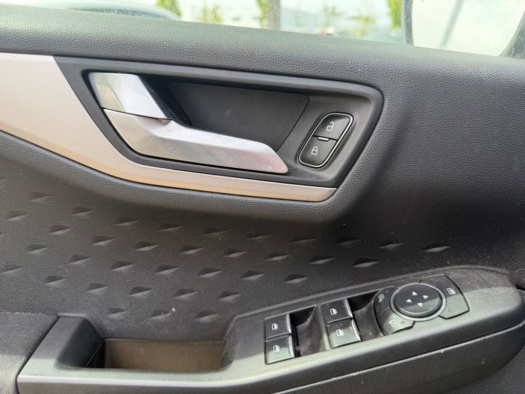 Used 2020 Ford Escape SE AWD/4WD image 10