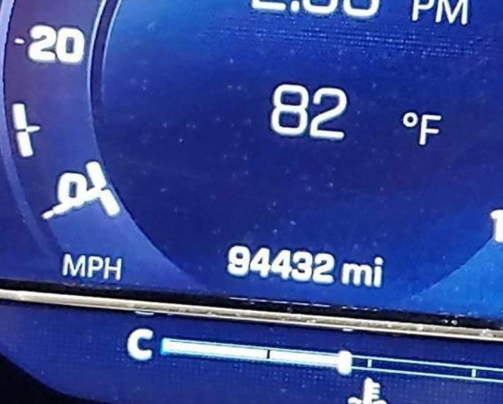 Used 2023 Chevrolet Suburban Premier RWD image 5