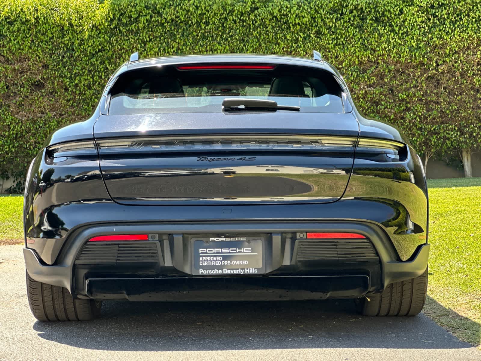 Certified 2023 Porsche Taycan 4S AWD/4WD image 7