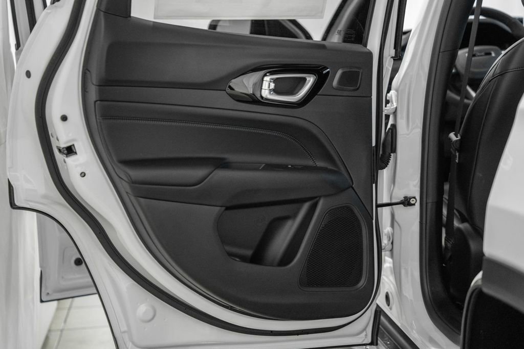 New 2026 Jeep Compass Limited w/ Sun, Sound & Navigation Group image 38